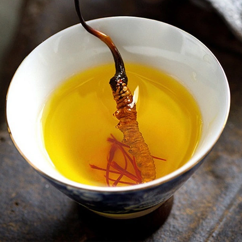 Nước Thiên Sâm Đông Trùng Hoàng Đế Hộp 20 Gói