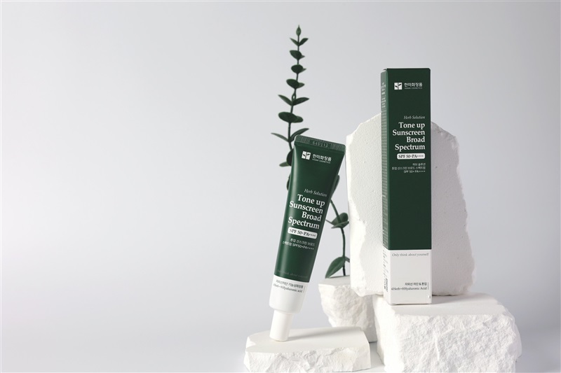 Tone up - Kem chống nắng phổ rộng - Suncream Broad Spectrum Hanmi Cosmetic SPF 50+ PA++++